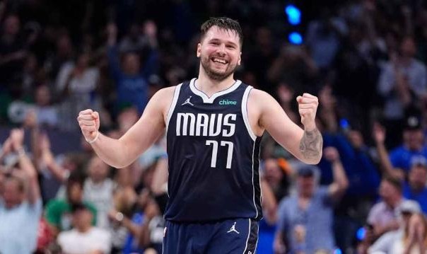 开云-ESPN专家票选：东契奇捅破MVP窗户纸 文班DPOY