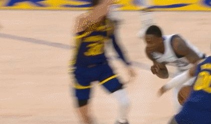 勇士末节哑火惊险取胜 库里伤退为球队笼上阴霾