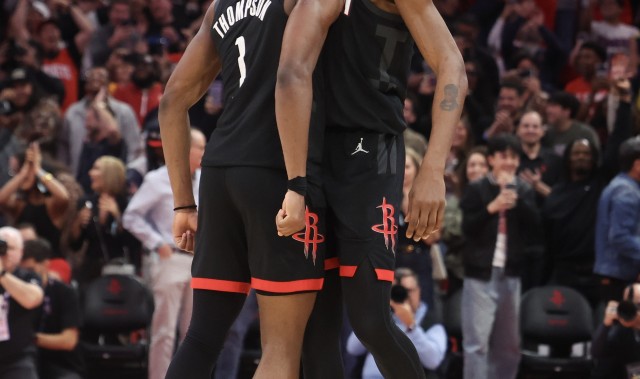 开云网页版-KD谈赛季起起伏伏：我们始终团结在一起 所有的情绪都是好的