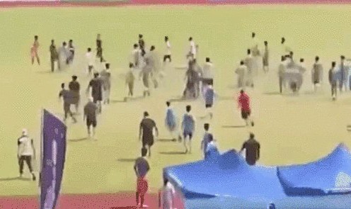 开云官网-浙江省运会U15决赛爆发冲突 追打裁判+下跪拒领奖